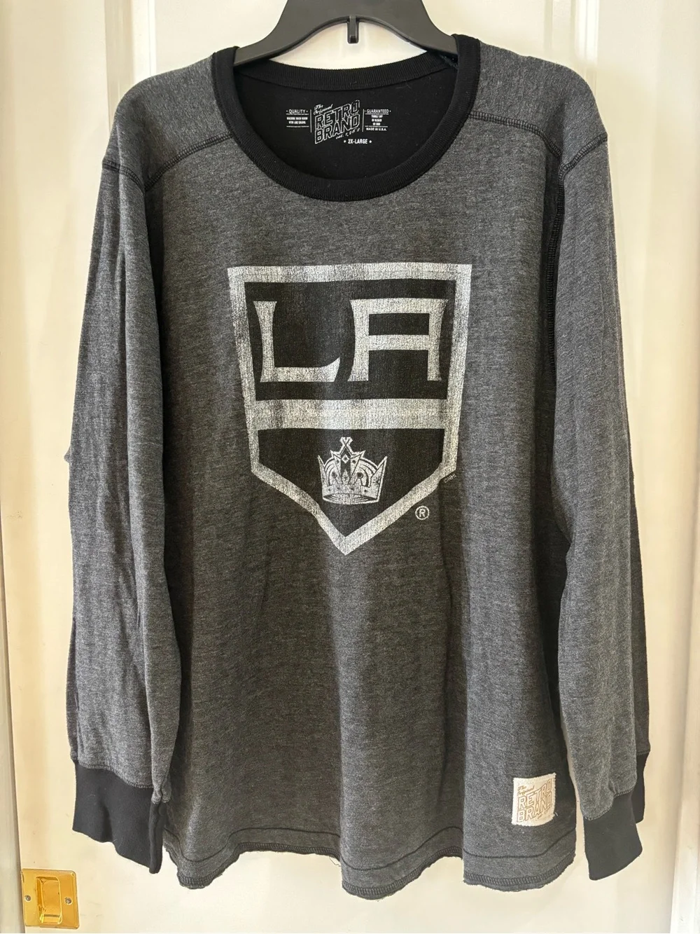 Retro Brand Men's Charcoal Gray Crewneck with LA Kings Shield